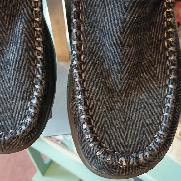 Nwot Hey Dude Size 7 Slip-ons - Picture 8 of 10